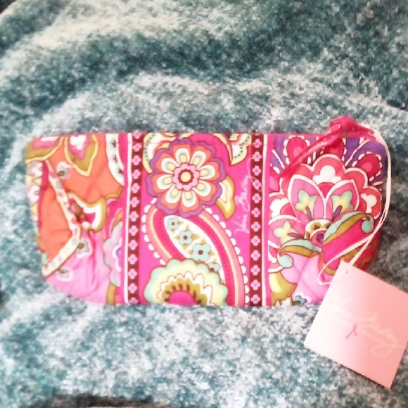 Vera Bradley Accessories - Vera Bradley Multicolor Floral Key & Card Holder